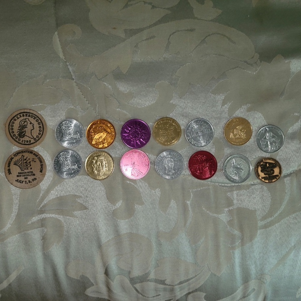 Vintage New Orleans Mardi Gras Dubloons & Coin Show "Coins"...COLLECTIBL… - Picture 2 of 6